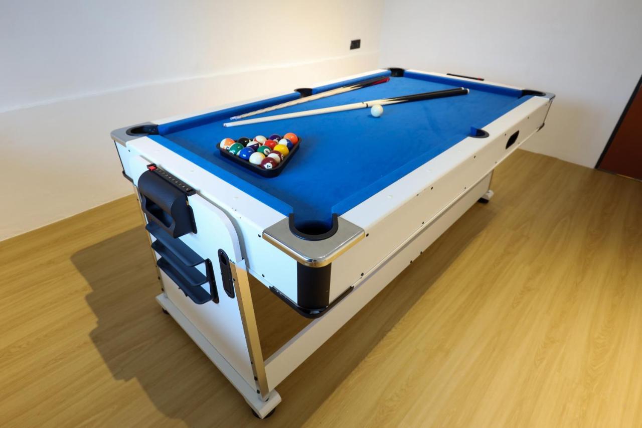 Cozy Homestay With Karaoke System & Pool Table Куала-Лумпур Екстер'єр фото